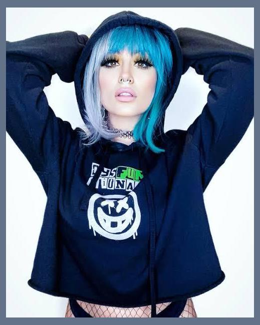 Roxanne Emery